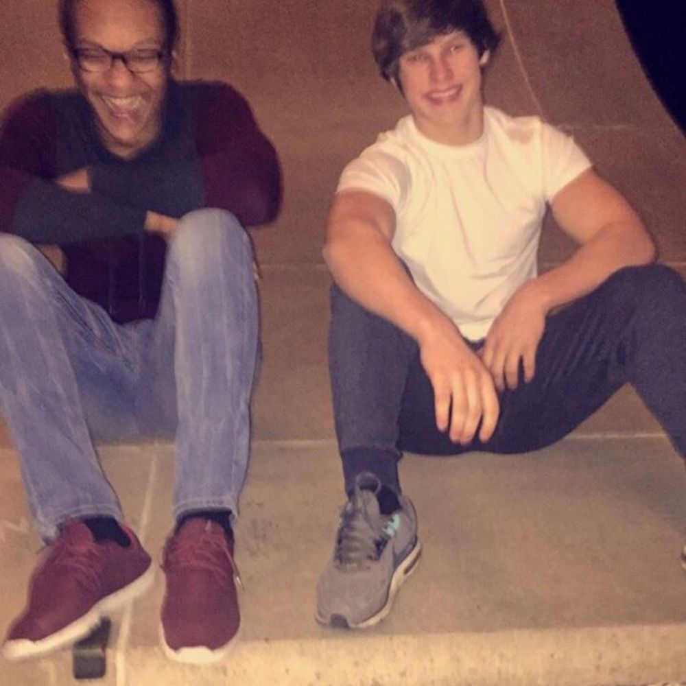 Meet your Posher, Ray